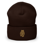 SPIRIT OF THE BEAR – Umgeschlagener Beanie mit Bären-Stick – Produktansicht