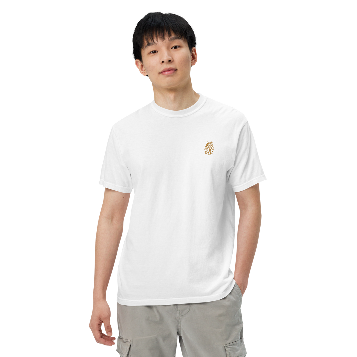SPIRIT OF THE BEAR – Premium T-Shirt mit Bärenprint – Produktansicht